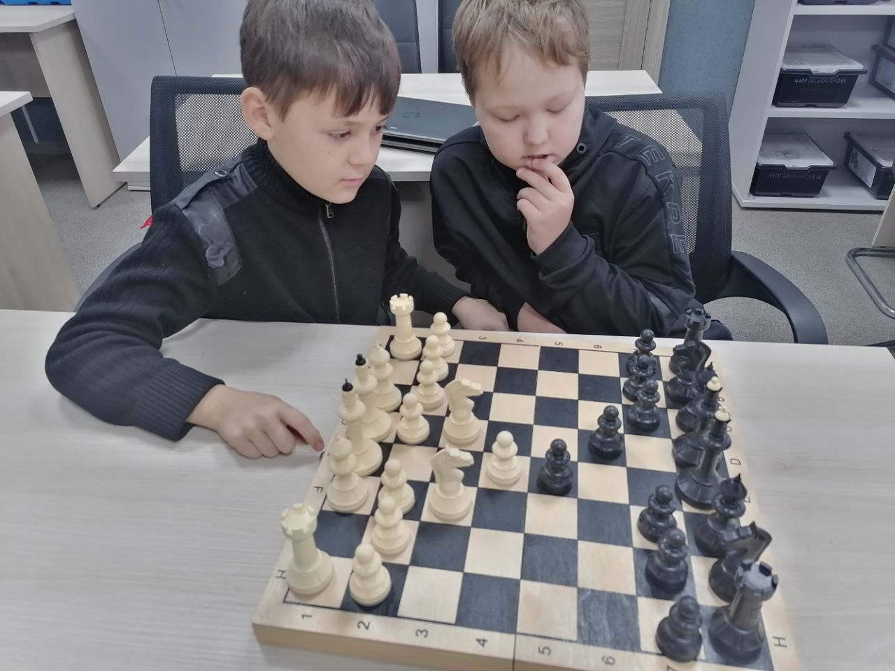 Турнир по шахматам.