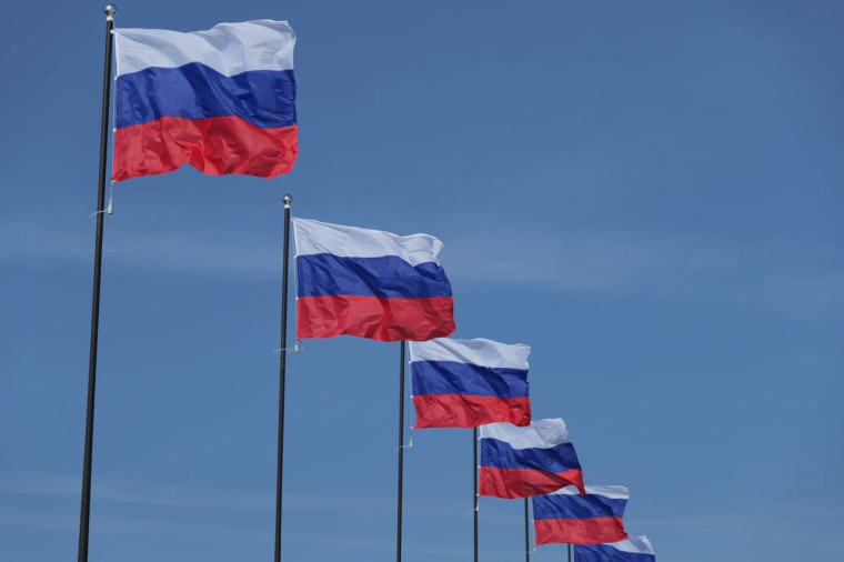 Сегодня в нашей стране отмечается один из главных государственных праздников – День России..
